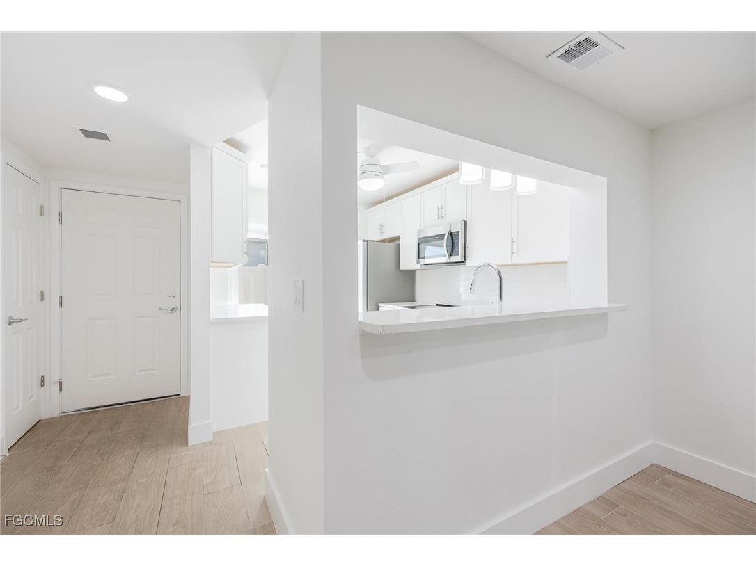 18038 San Carlos Boulevard #113 Fort Myers Beach FL 33931 2025019124 image12