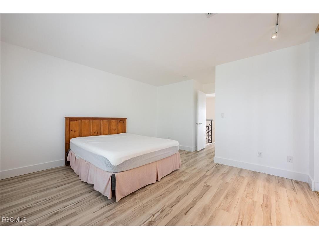 18038 San Carlos Boulevard #113 Fort Myers Beach FL 33931 2025019124 image25