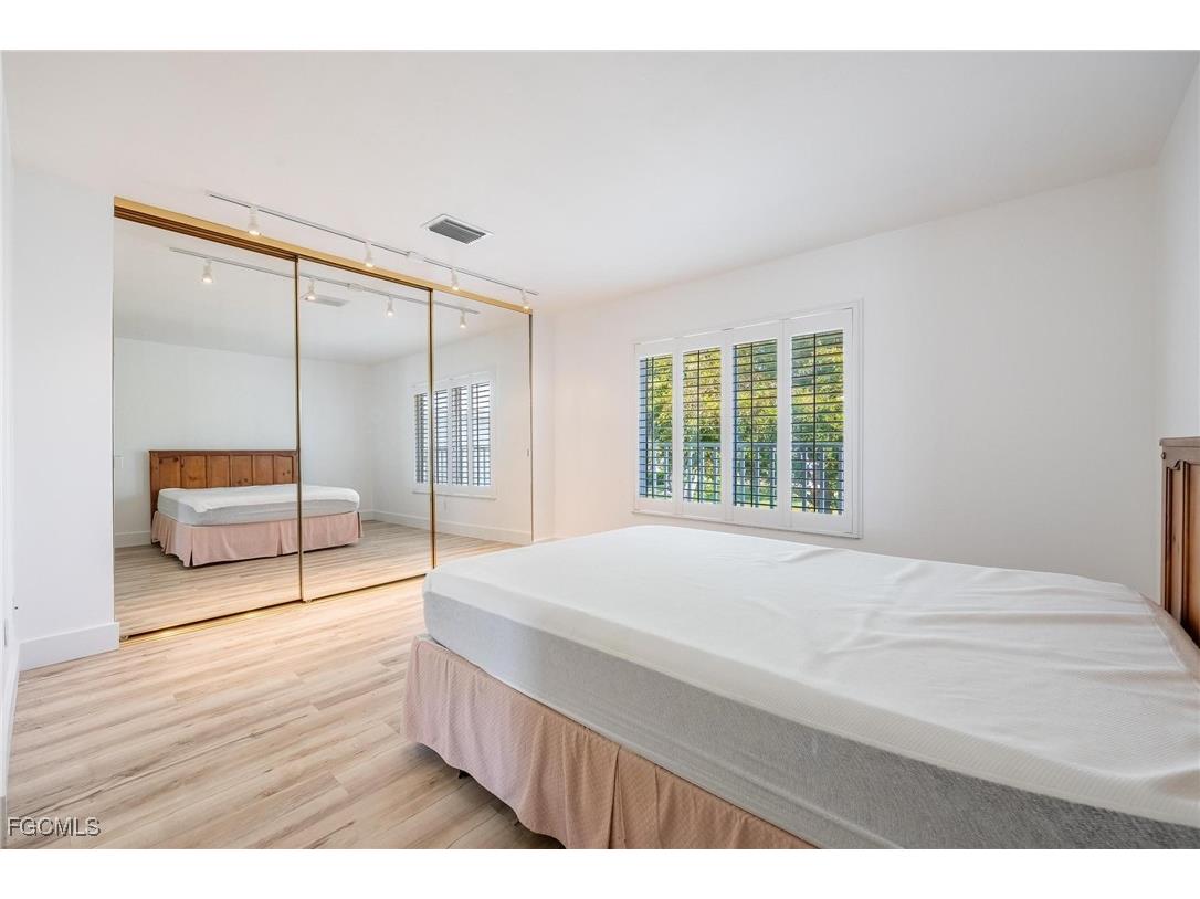 18038 San Carlos Boulevard #113 Fort Myers Beach FL 33931 2025019124 image26