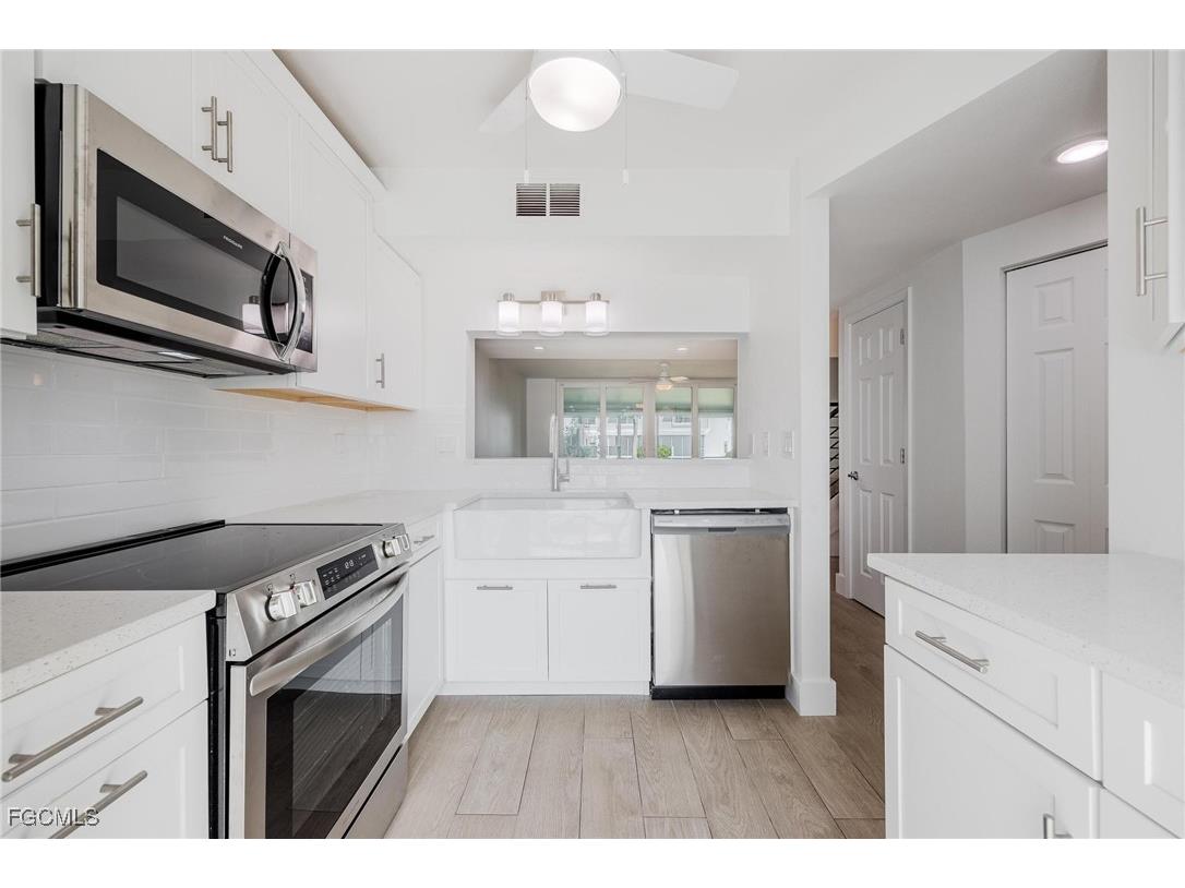 18038 San Carlos Boulevard #113 Fort Myers Beach FL 33931 2025019124 image9