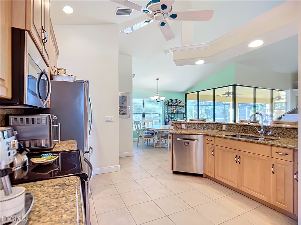 1804 SW 2nd Street Cape Coral FL 33991 2026000823 image5