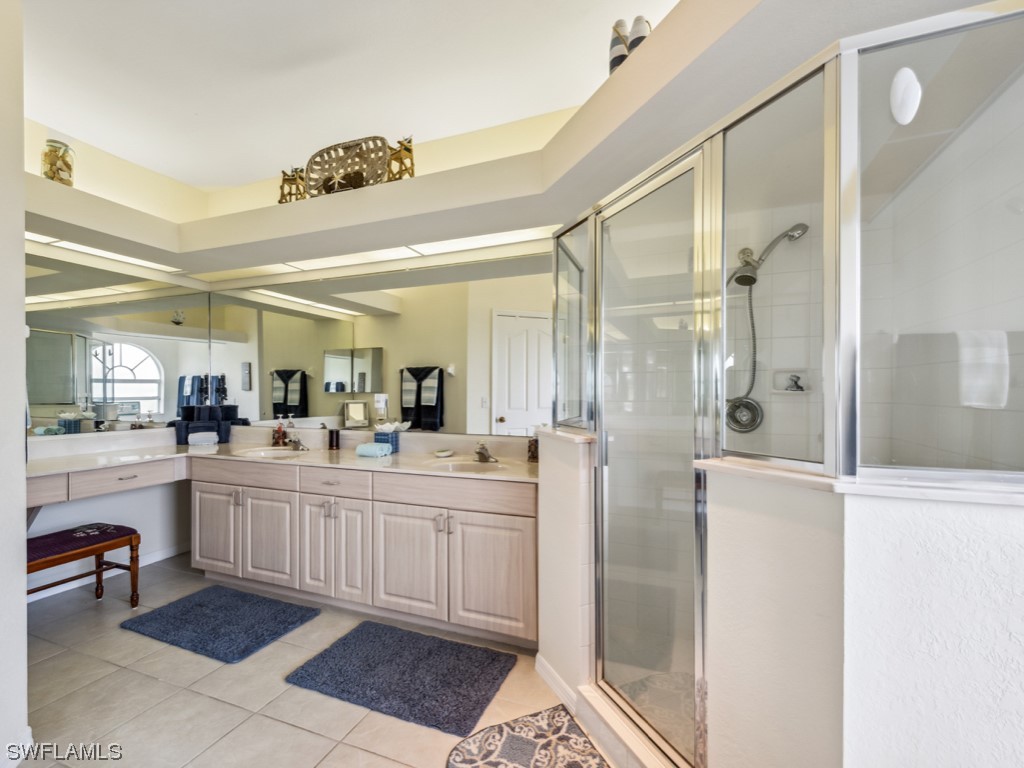 18049 Greenwood Drive Naples FL 34114 223095936 image21