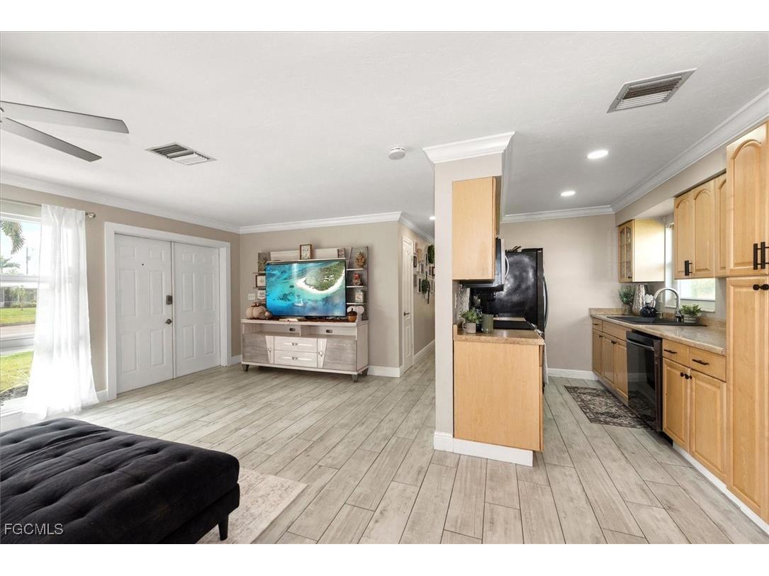 1805 Cornwallis Parkway Cape Coral FL 33904 2025014955 image7