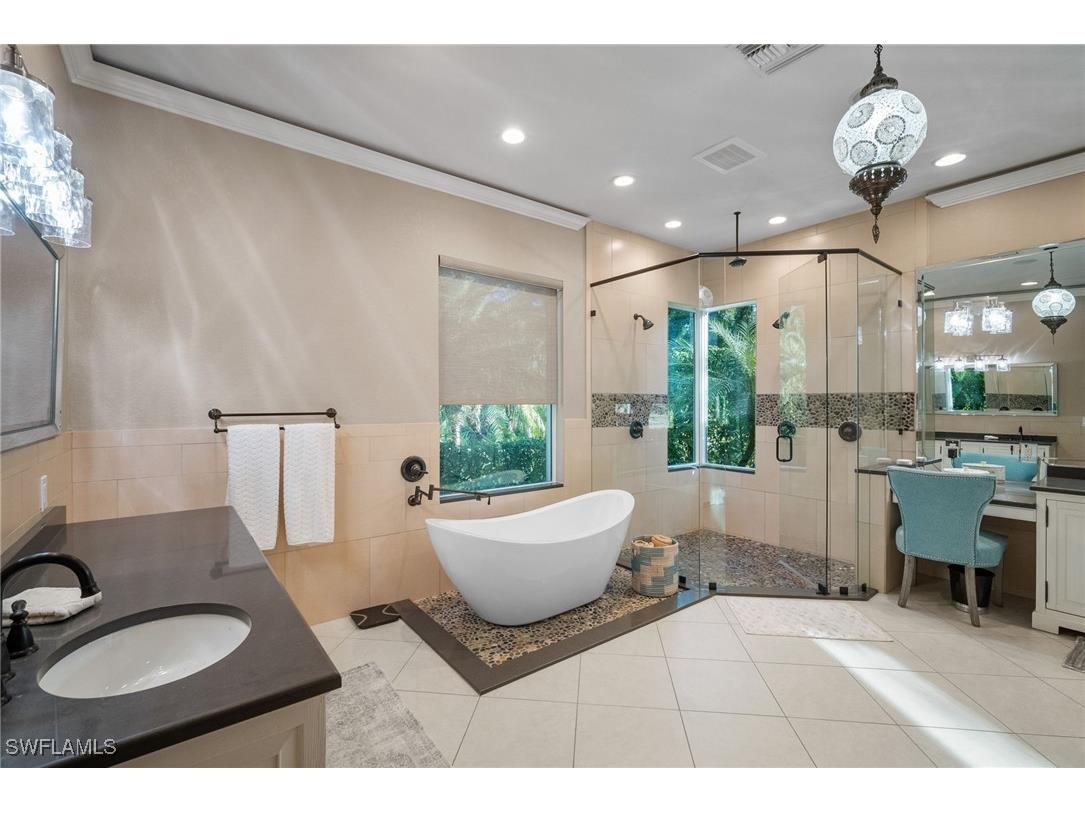 1805 Heritage Trail Naples FL 34112 225072635 image26