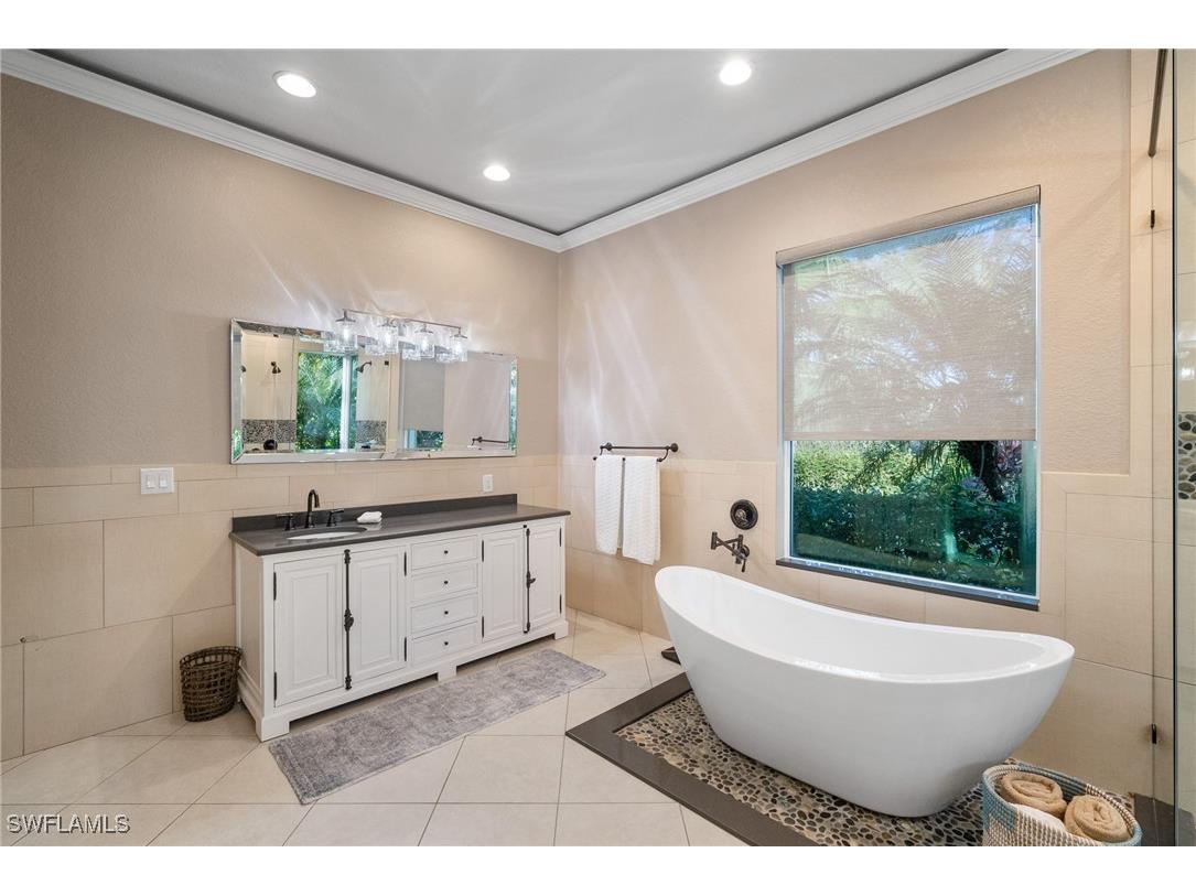 1805 Heritage Trail Naples FL 34112 225072635 image28