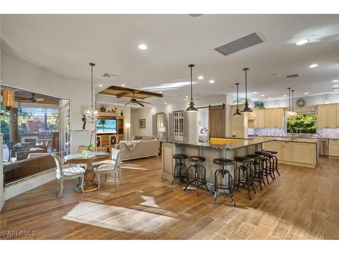 1805 Heritage Trail Naples FL 34112 225072635 image7