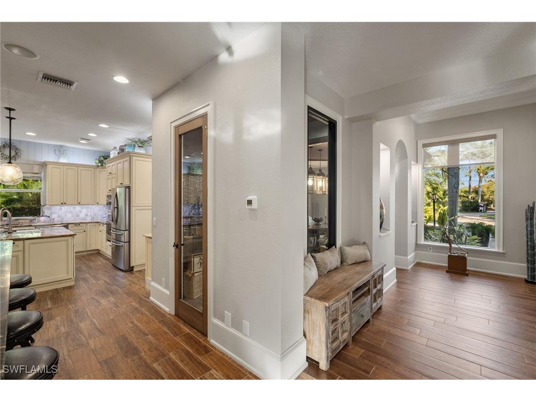 1805 Heritage Trail Naples FL 34112 225072635 image9