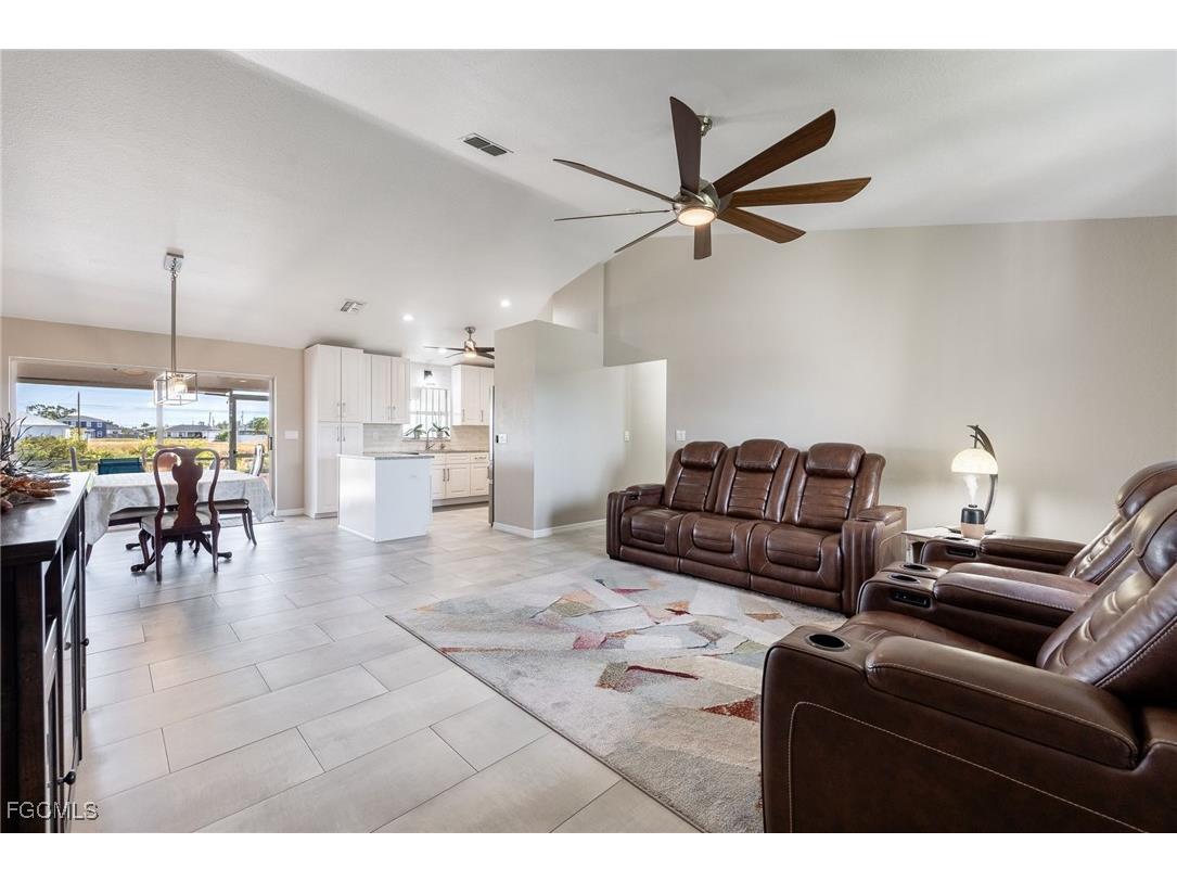 1805 NW 7th Avenue Cape Coral FL 33993 2025019541 image5