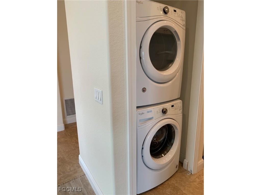 1805 Samantha Gayle Way #211 Cape Coral FL 33914 2025006367 image17