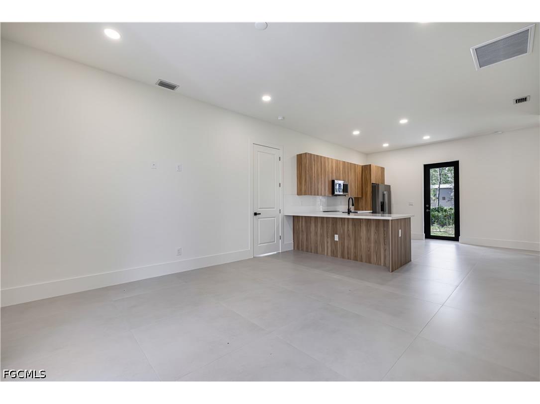 1805 W 10th Street Lehigh Acres FL 33972 2026023701 image4