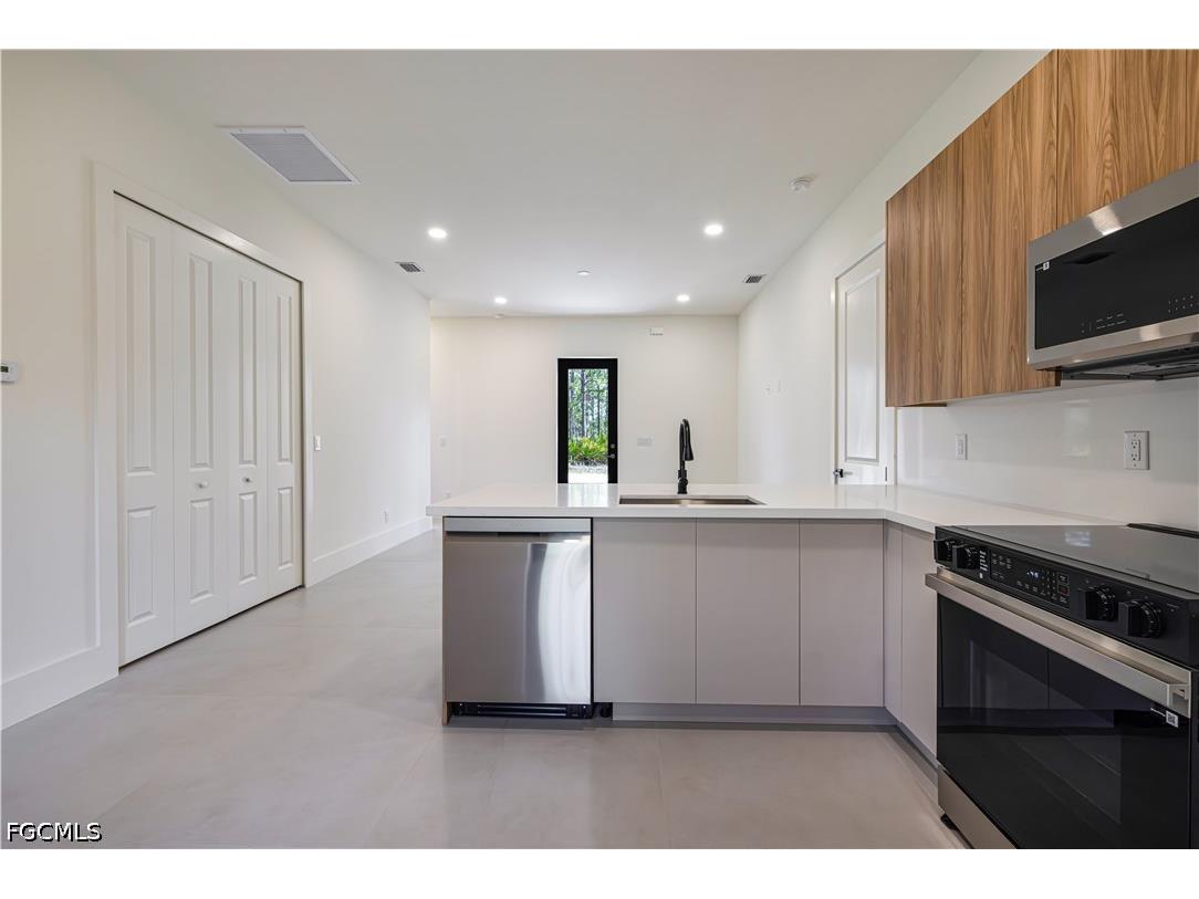 1805 W 10th Street Lehigh Acres FL 33972 2026023701 image9