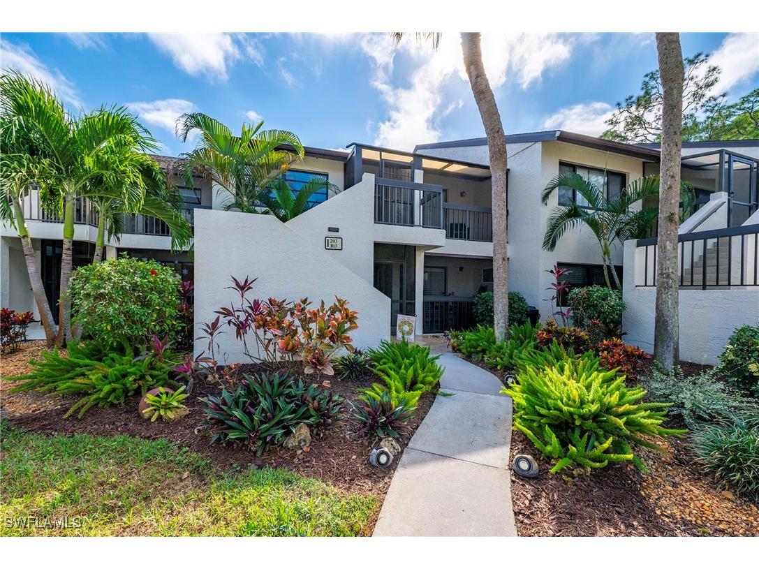 1806 Kings Lake Boulevard #203 Naples FL 34112 225083442 image1