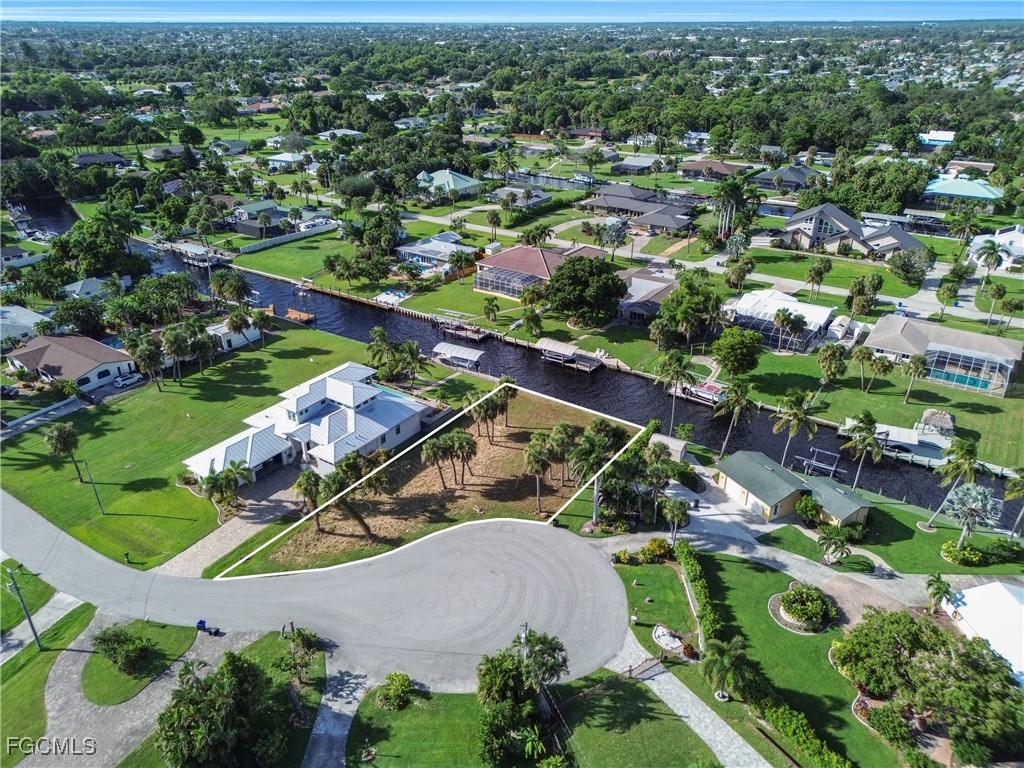 1806 Marina Cir North Fort Myers FL 33913 2025010627 image9
