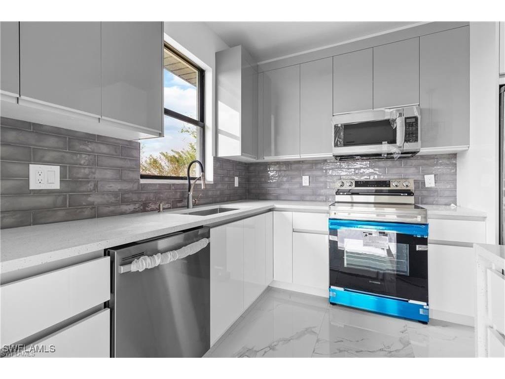 1806 NE 21st Place Cape Coral FL 33909 225069966 image12