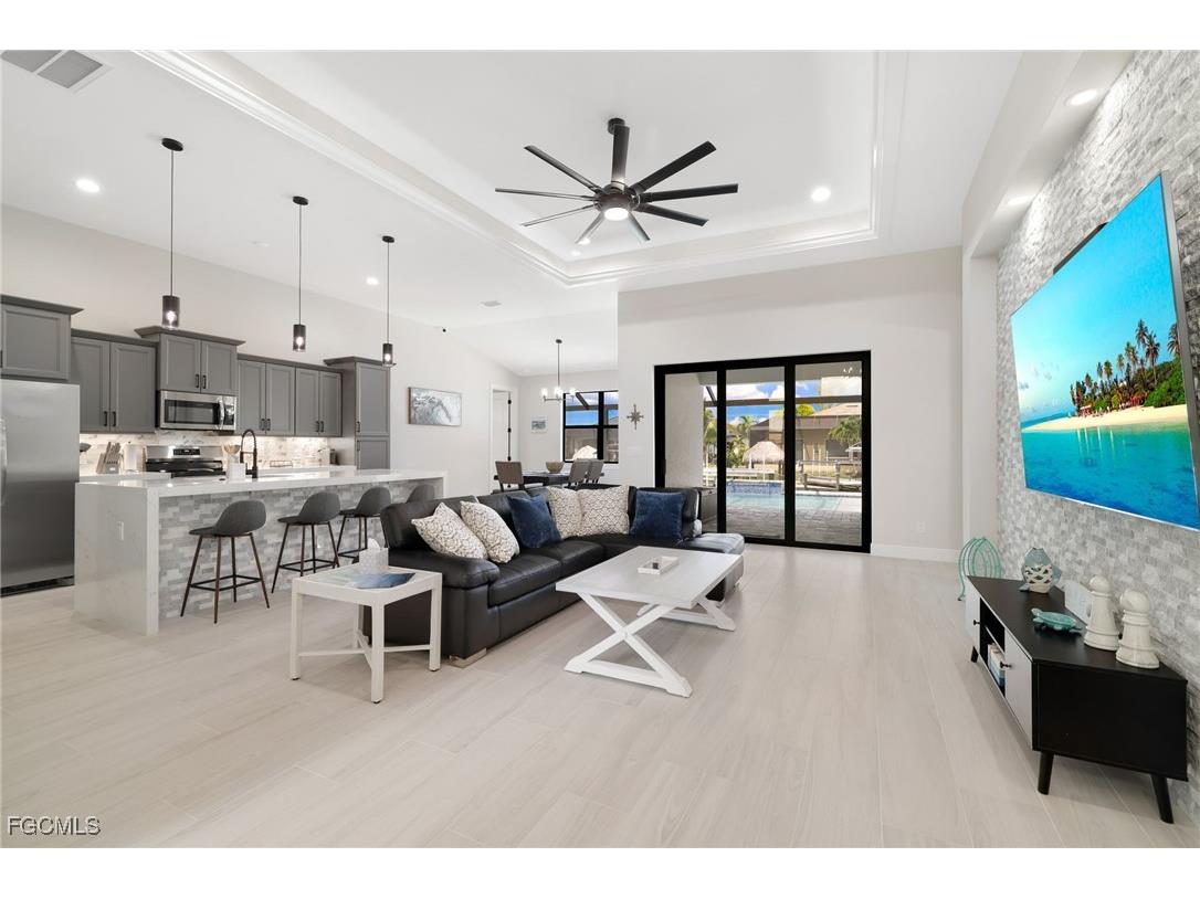 1806 NW 38th Place Cape Coral FL 33993 2025011398 image3