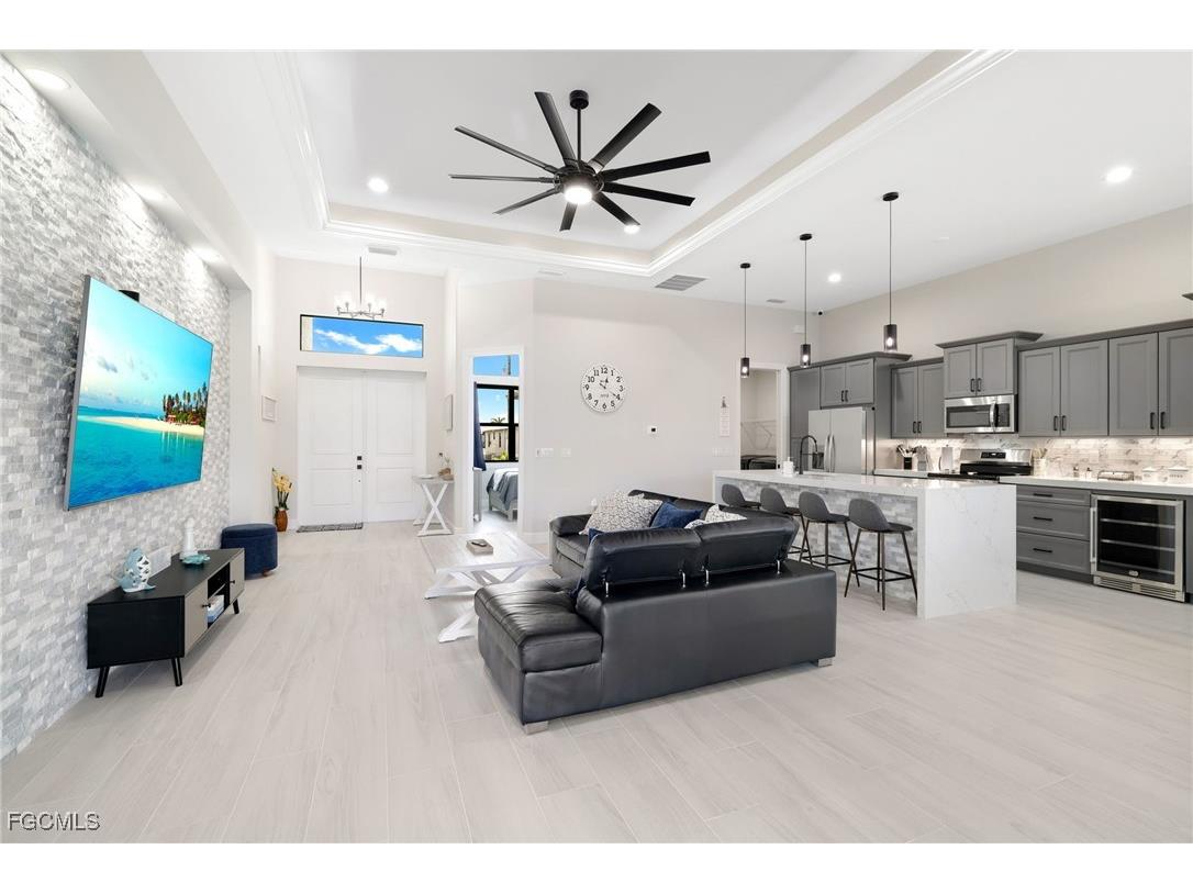 1806 NW 38th Place Cape Coral FL 33993 2025011398 image4