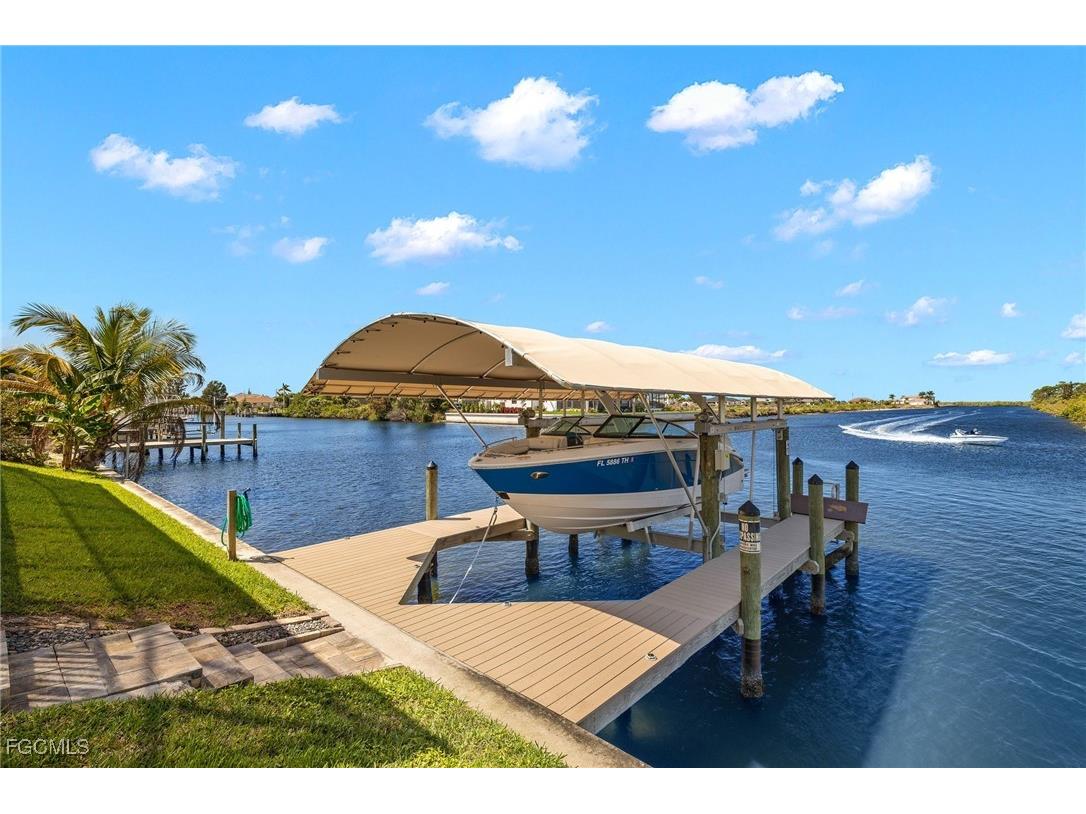 1806 Old Burnt Store Road N Cape Coral FL 33993 2026000687 image5