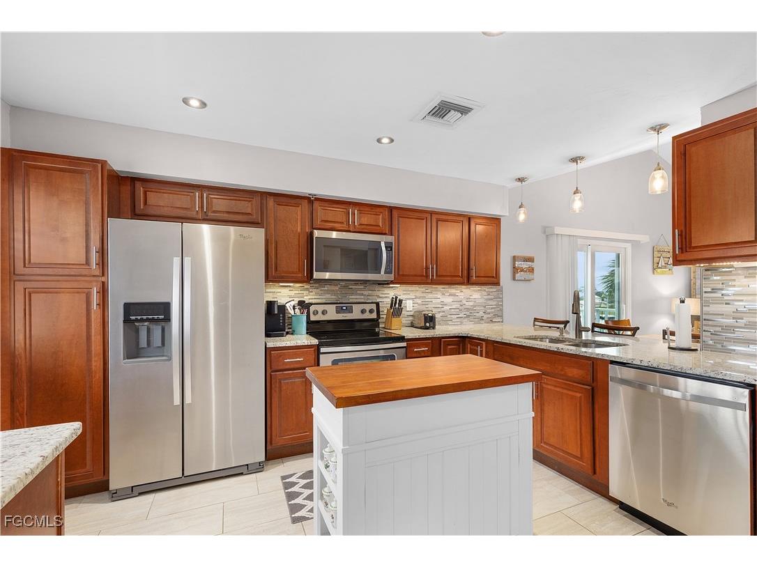 18068 San Carlos Boulevard #526 Fort Myers Beach FL 33931 2025005170 image9