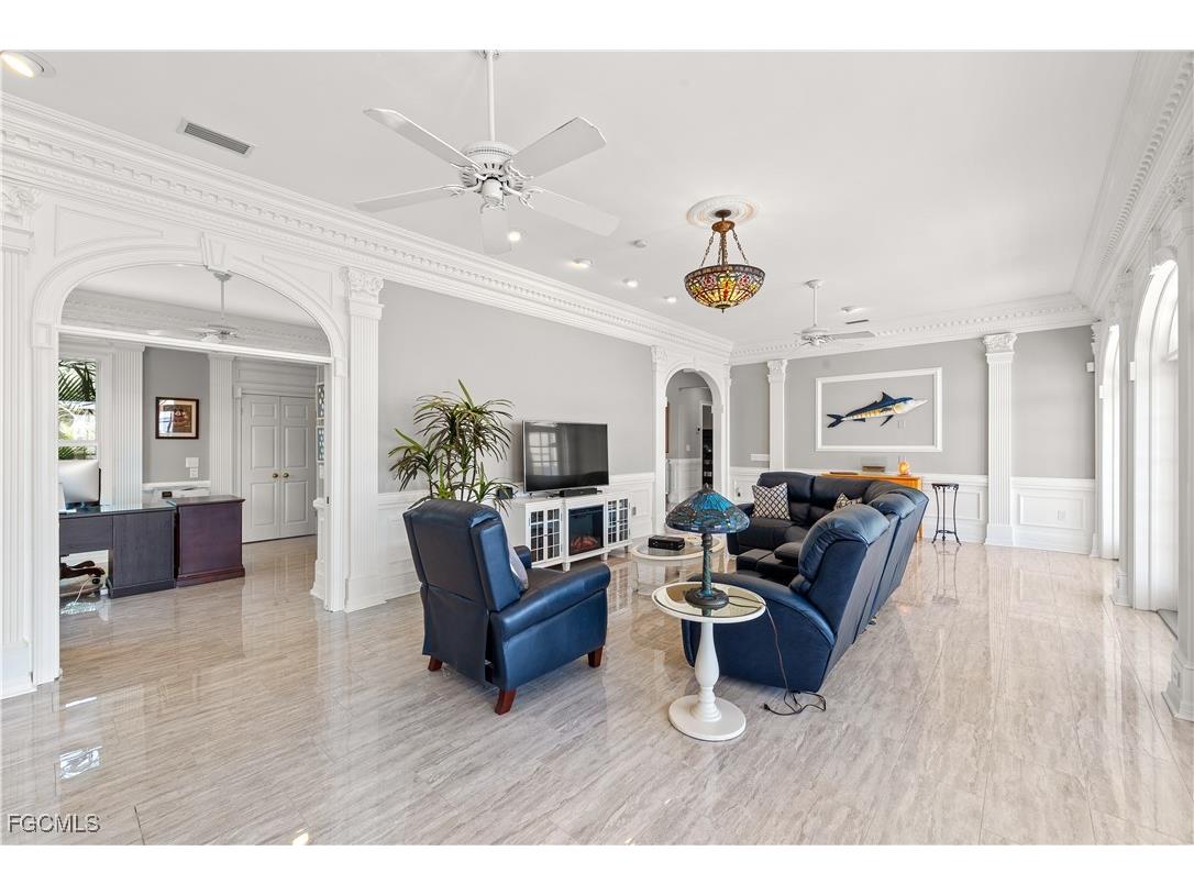 1807 Coral Circle North Fort Myers FL 33903 2025022665 image18