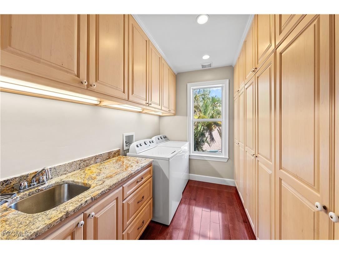 1807 Coral Circle North Fort Myers FL 33903 2025022665 image32