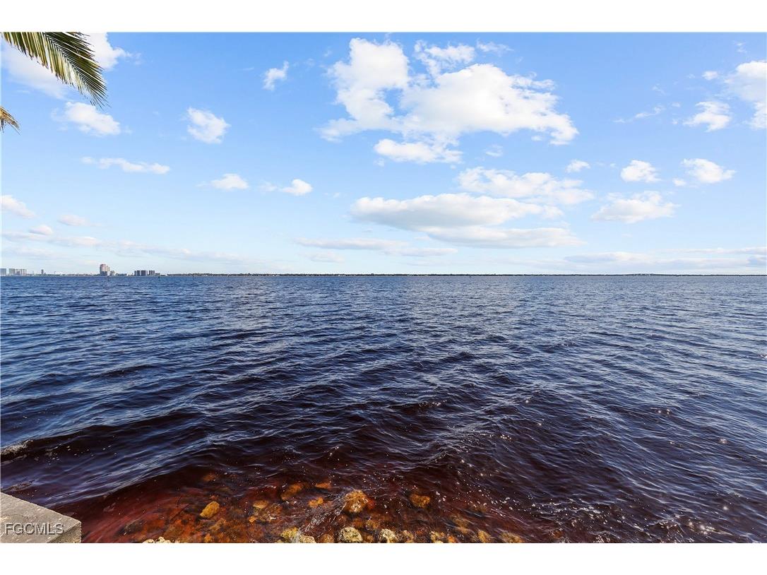 1807 Coral Circle North Fort Myers FL 33903 2025022665 image40