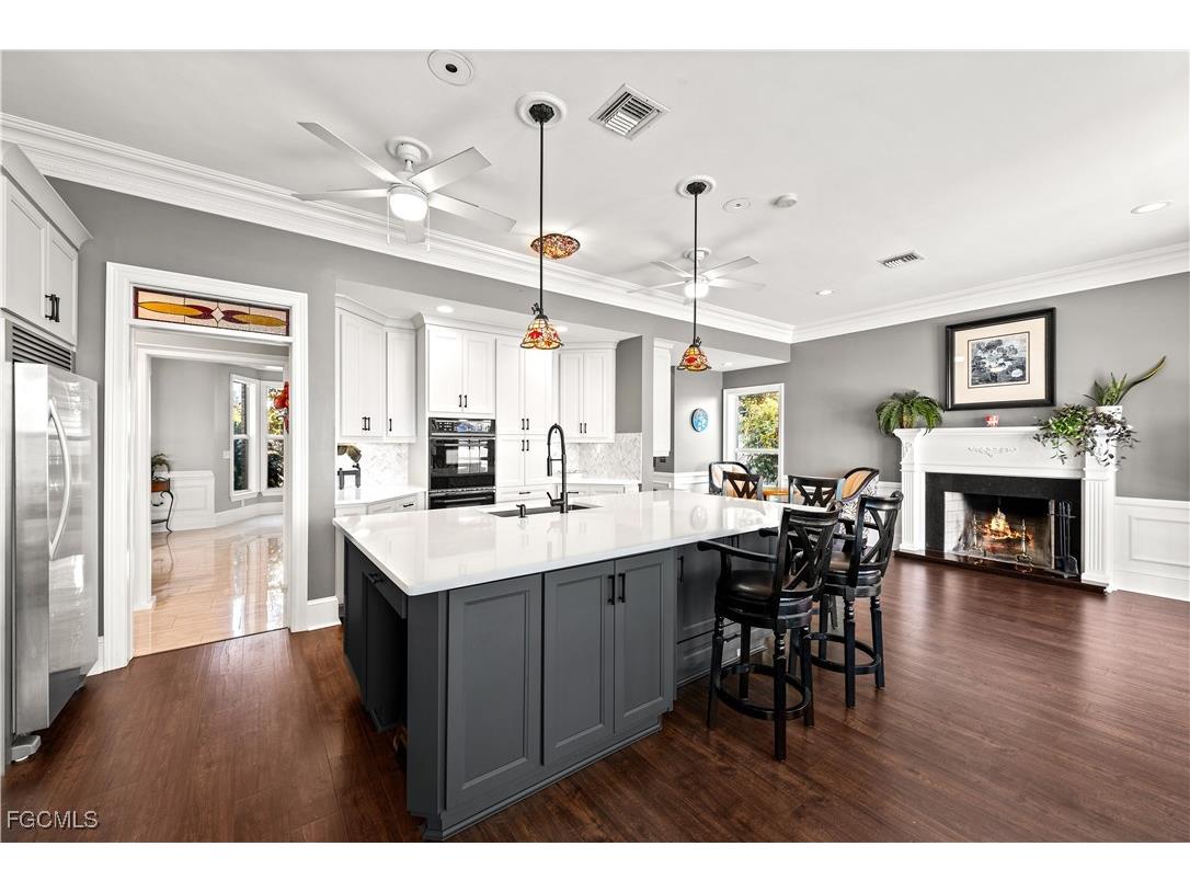 1807 Coral Circle North Fort Myers FL 33903 2025022665 image8