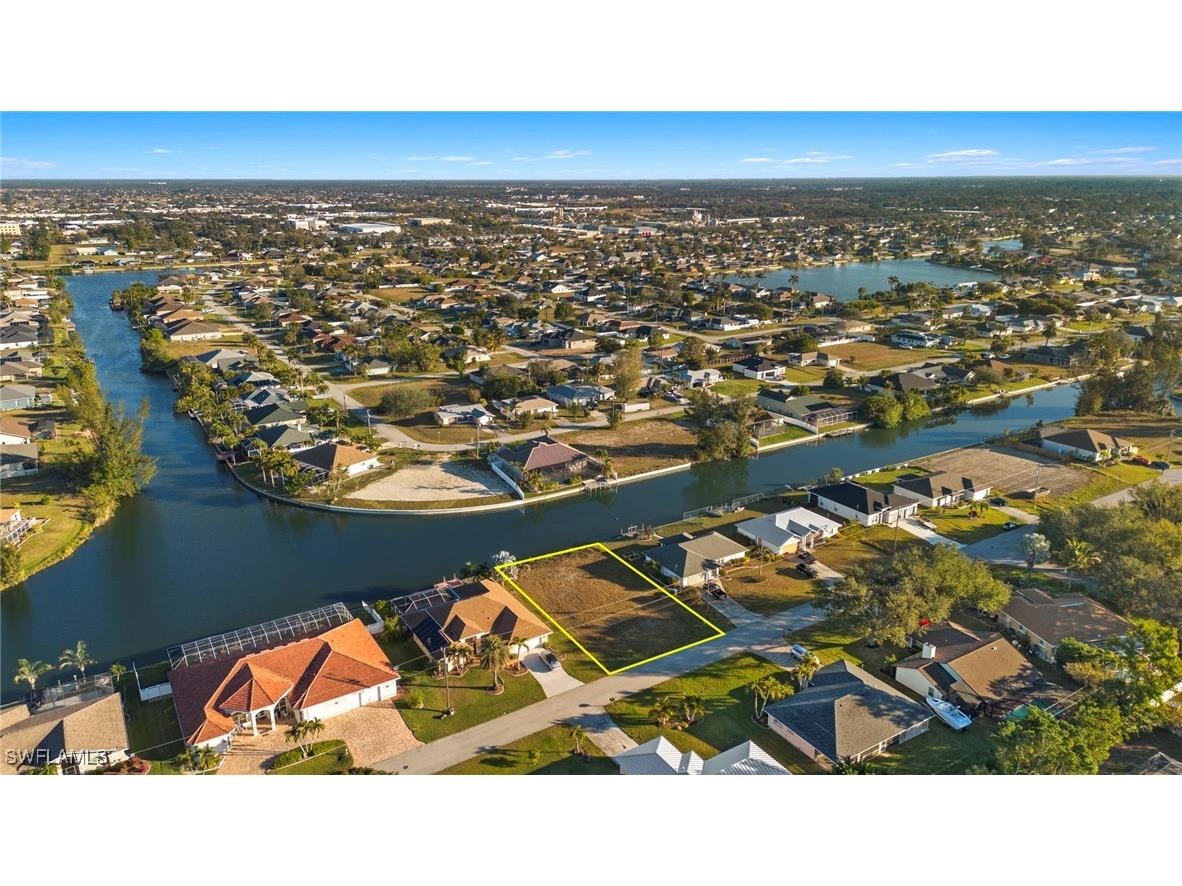1807 NE 2nd Street Cape Coral FL 33909 225006734 image1