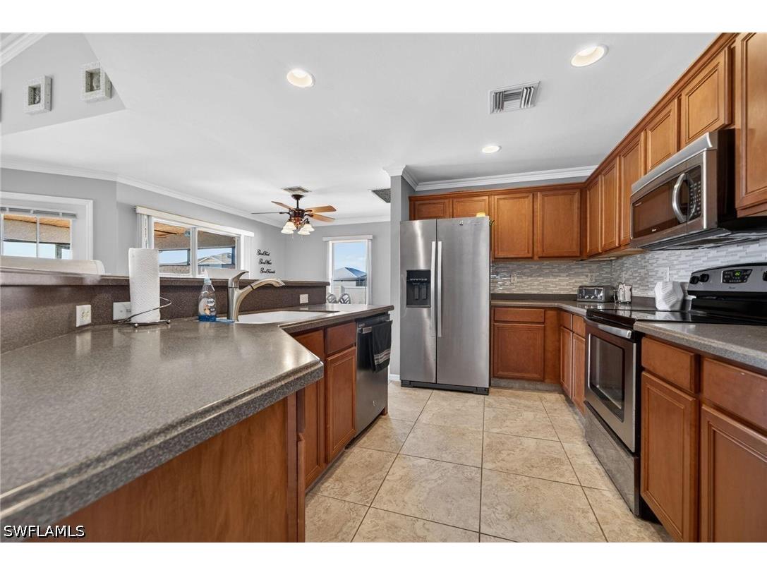 1807 NW 37th Avenue Cape Coral FL 33993 226021001 image9