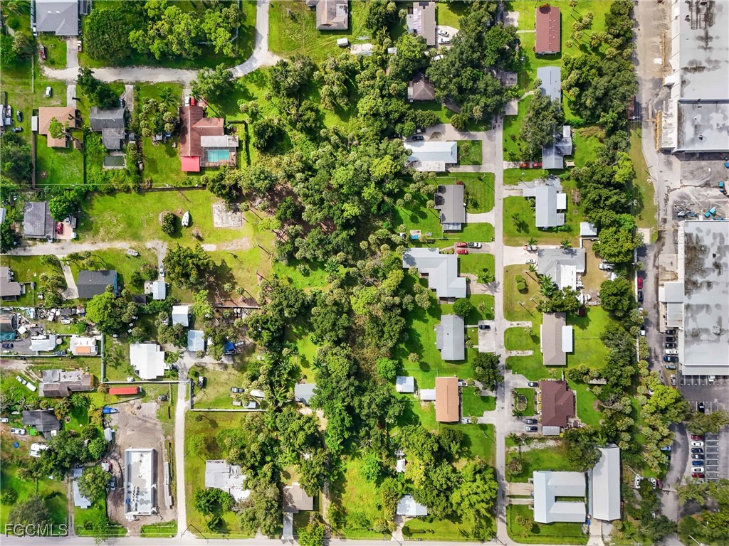 1807 Powell Drive North Fort Myers FL 33917 2025015246 image2