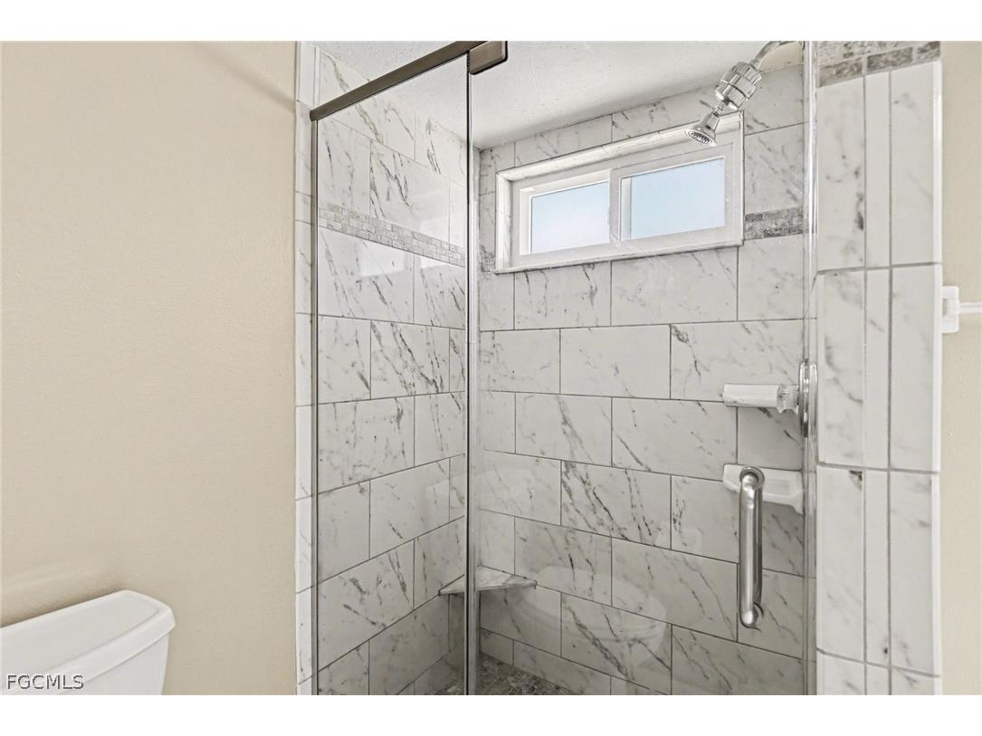 1807 SE 15th Street Cape Coral FL 33990 2026010253 image16