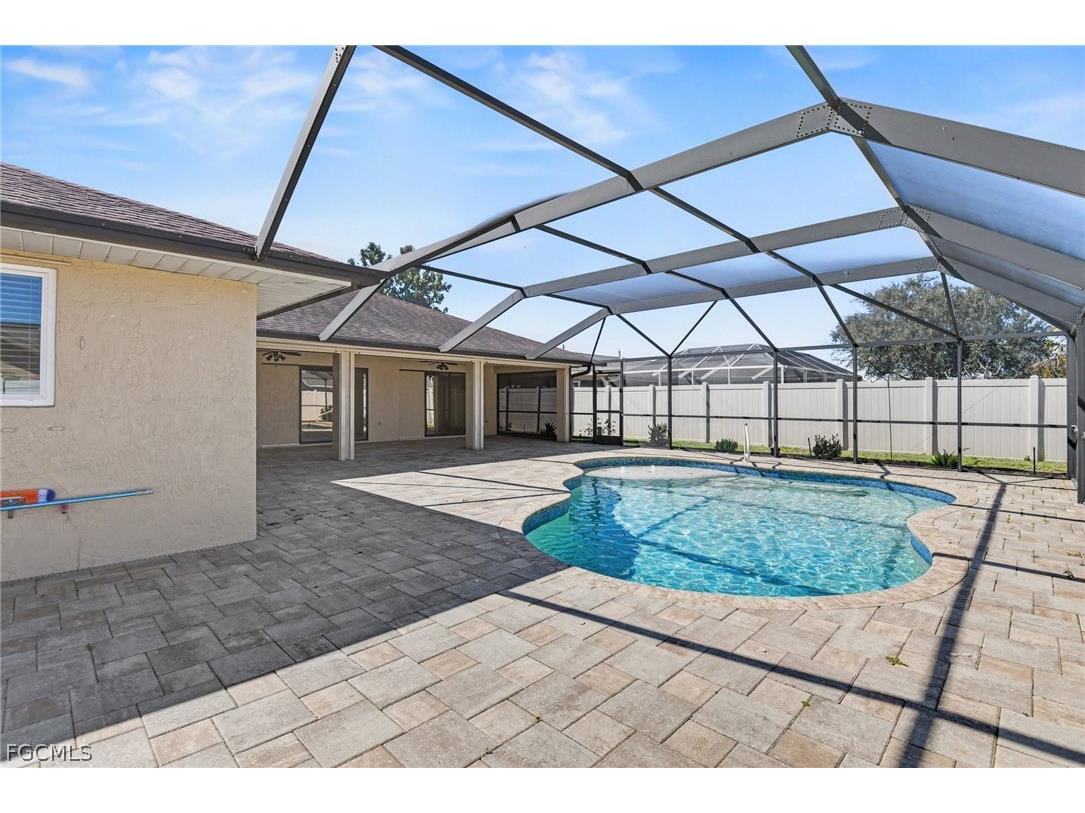 1807 SE 15th Street Cape Coral FL 33990 2026010253 image3