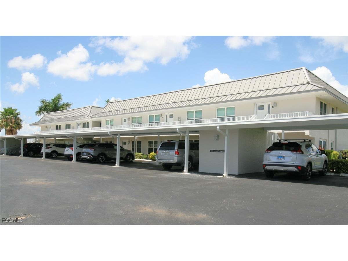 1807 SE 41st Street #1F Cape Coral FL 33904 2025008249 image1