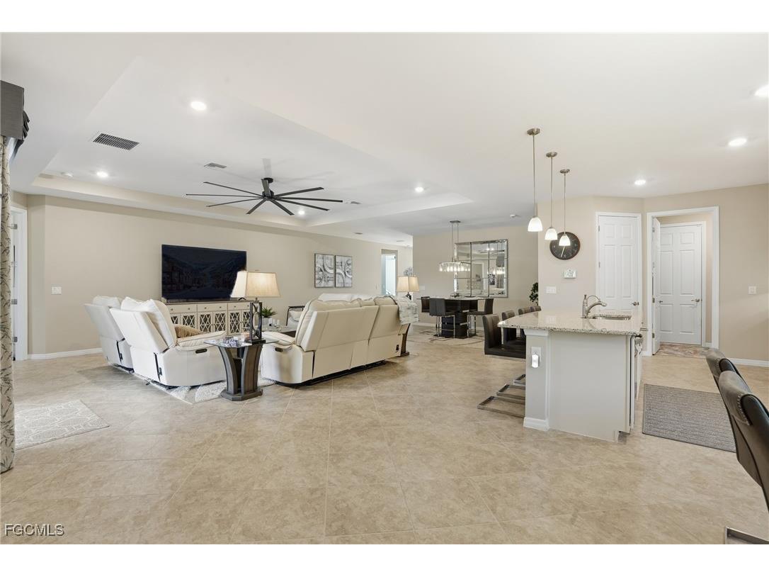 1807 SW 40th Terrace Cape Coral FL 33914 2025018831 image13