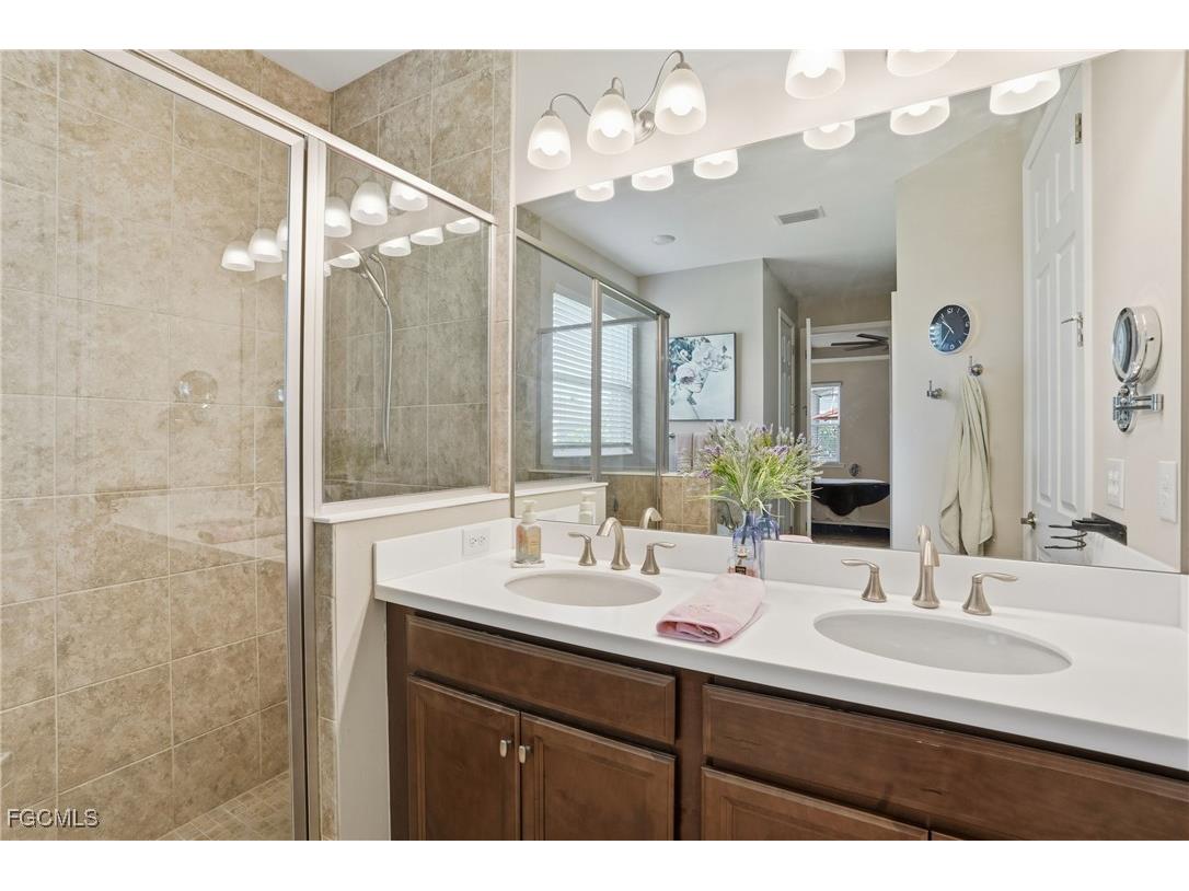 1807 SW 40th Terrace Cape Coral FL 33914 2025018831 image33