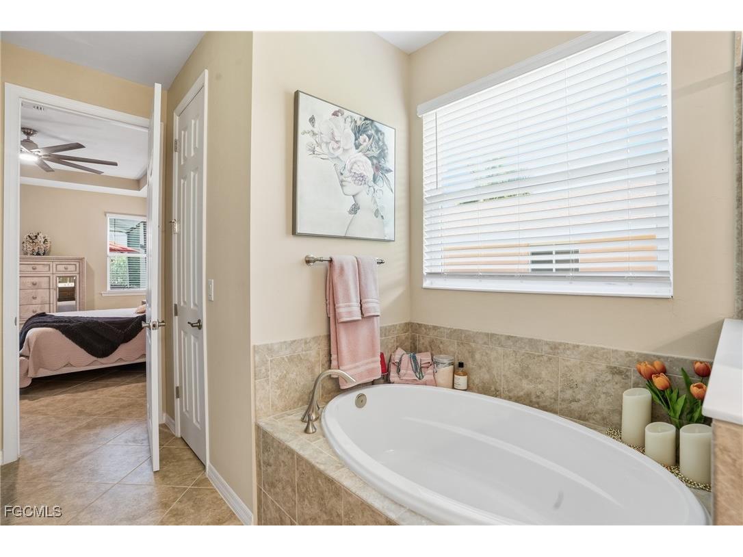 1807 SW 40th Terrace Cape Coral FL 33914 2025018831 image34