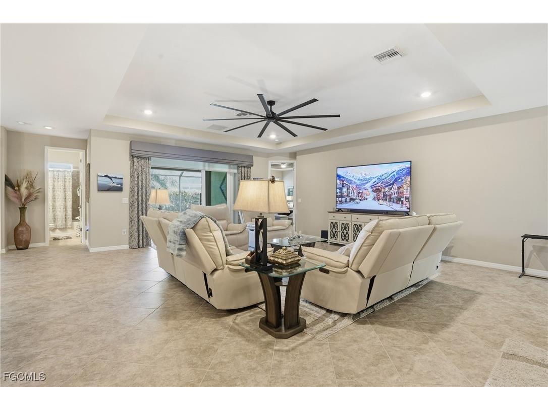 1807 SW 40th Terrace Cape Coral FL 33914 2025018831 image8