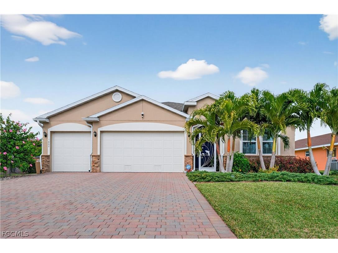 1807 SW 40th Terrace Cape Coral FL 33914 2026007421 image1