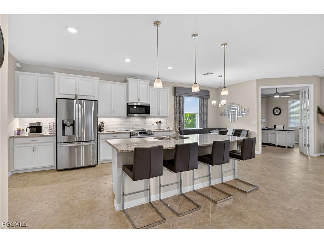 1807 SW 40th Terrace Cape Coral FL 33914 2026007421 image11