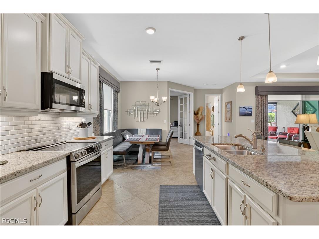 1807 SW 40th Terrace Cape Coral FL 33914 2026007421 image14