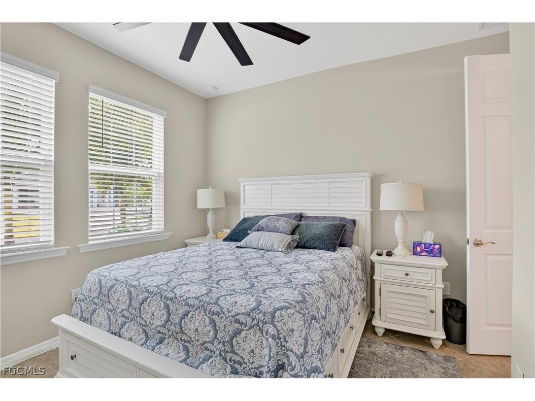 1807 SW 40th Terrace Cape Coral FL 33914 2026007421 image18