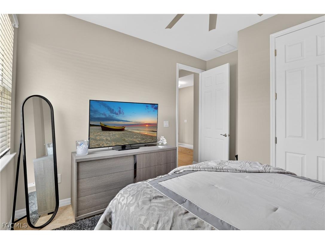 1807 SW 40th Terrace Cape Coral FL 33914 2026007421 image23