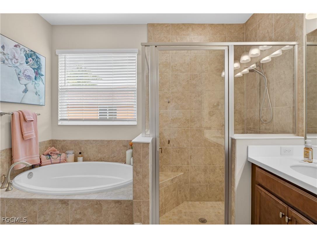 1807 SW 40th Terrace Cape Coral FL 33914 2026007421 image27