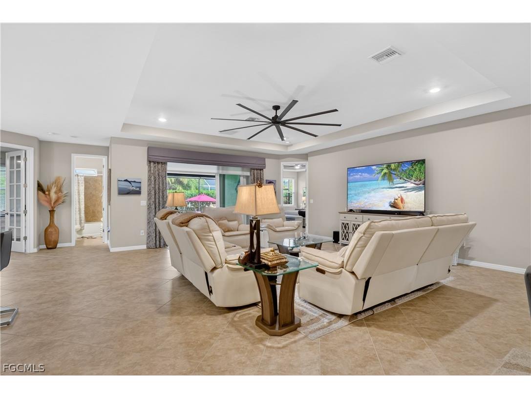 1807 SW 40th Terrace Cape Coral FL 33914 2026007421 image30