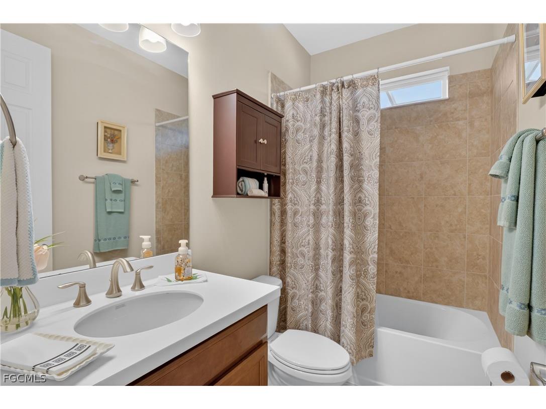 1807 SW 40th Terrace Cape Coral FL 33914 2026007421 image31