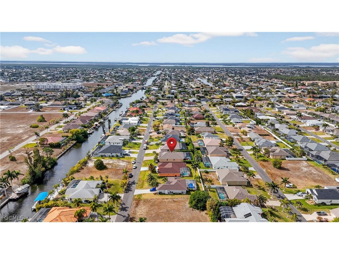 1807 SW 40th Terrace Cape Coral FL 33914 2026007421 image37
