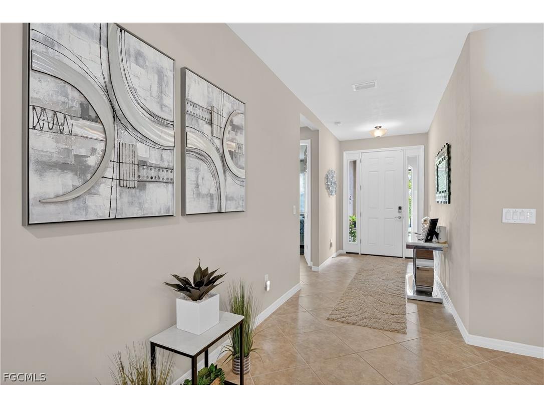 1807 SW 40th Terrace Cape Coral FL 33914 2026007421 image4