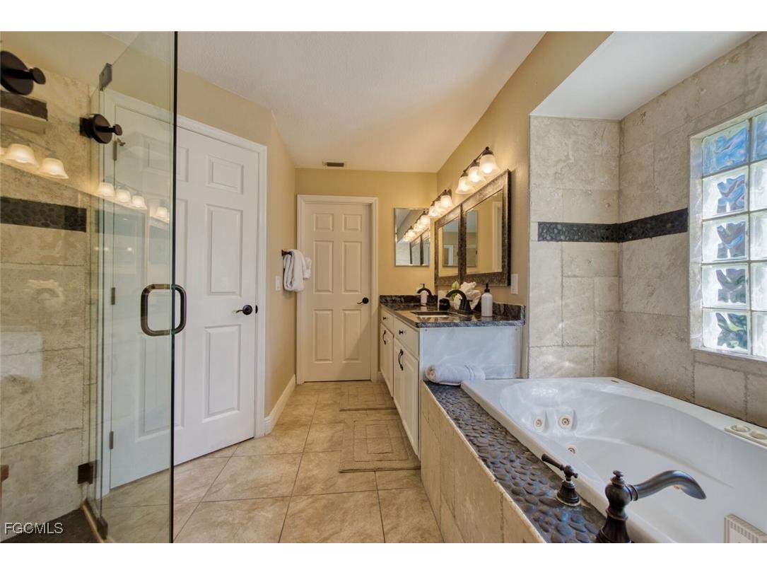 1807 SW 48th Lane Cape Coral FL 33914 2025019086 image18