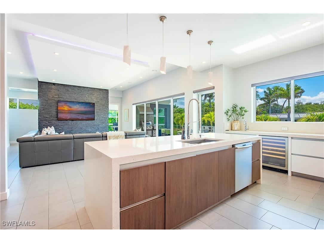 1807 Snook Drive Naples FL 34102 225046969 image4