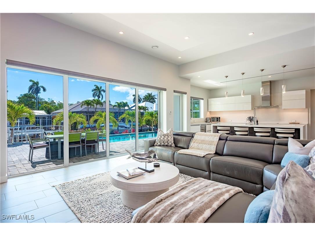 1807 Snook Drive Naples FL 34102 225046969 image5