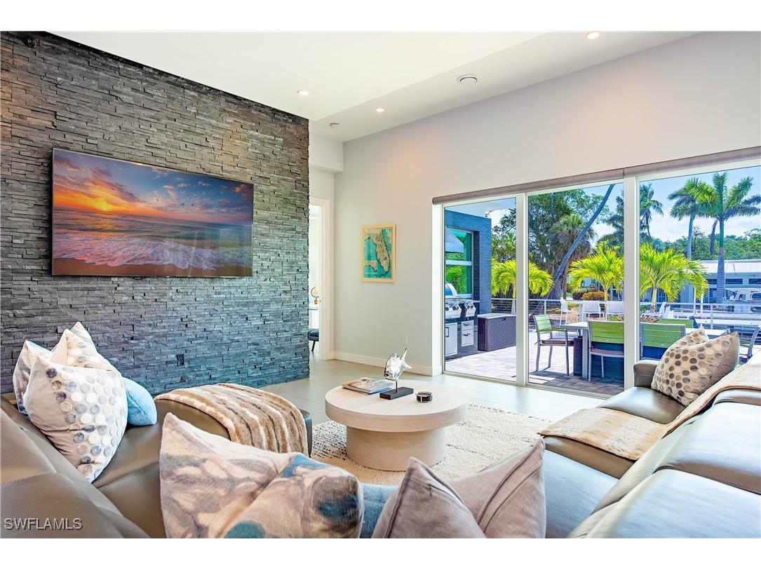 1807 Snook Drive Naples FL 34102 225046969 image7